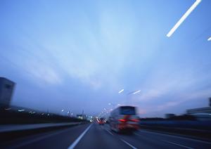 【最大ギネス記録達成】全国出張買取・車査定サービス「ティーバイティーガレージ」の魅力と特徴